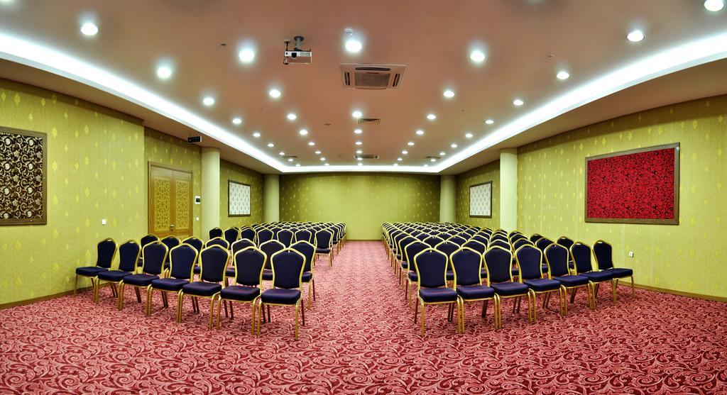 Demosan Hotel Karaman ภายนอก รูปภาพ