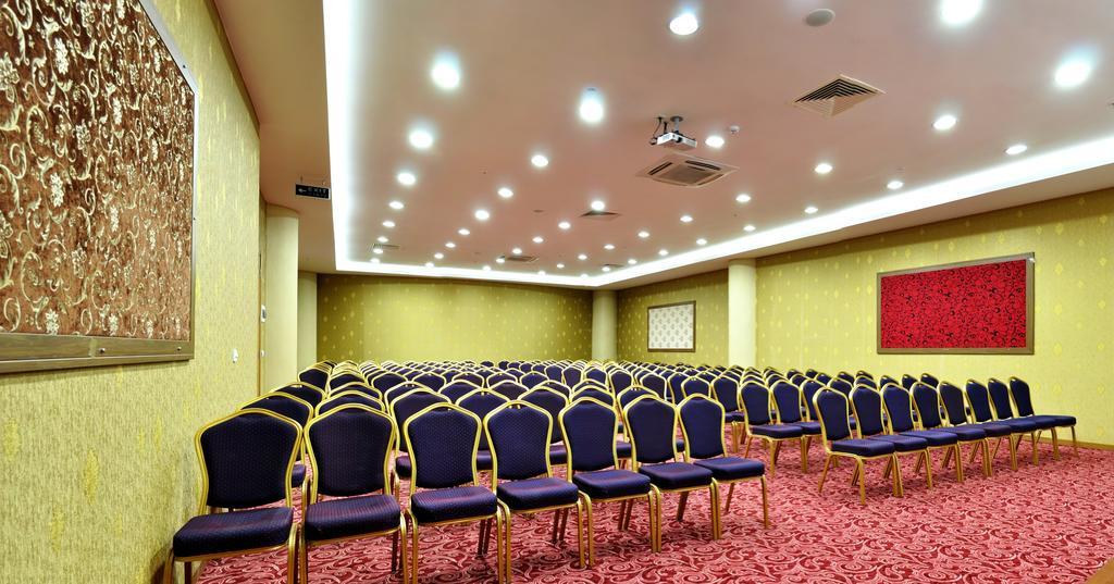 Demosan Hotel Karaman ภายนอก รูปภาพ
