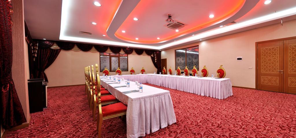 Demosan Hotel Karaman ภายนอก รูปภาพ