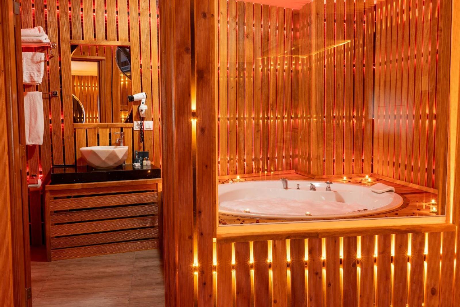 Demosan Hotel Karaman ภายนอก รูปภาพ