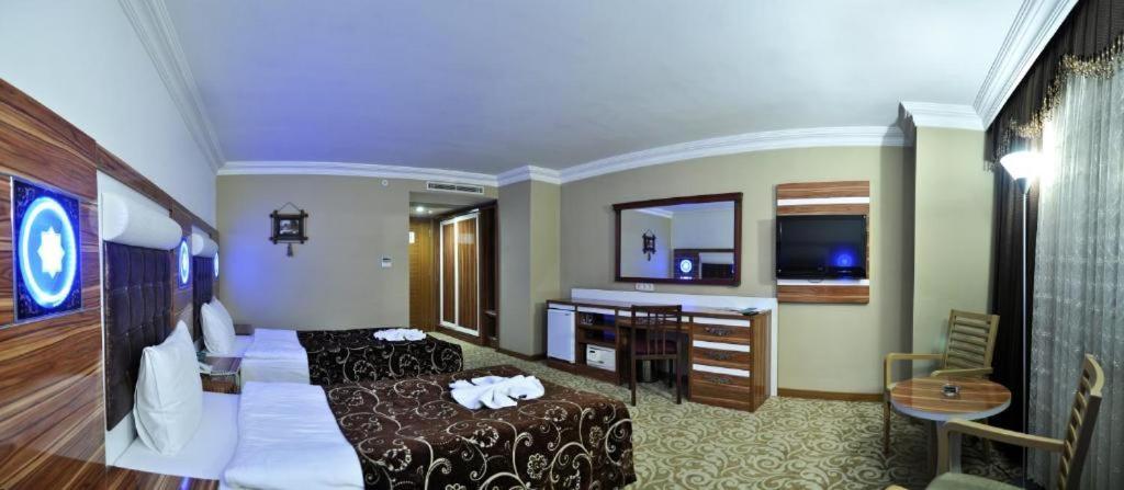 Demosan Hotel Karaman ภายนอก รูปภาพ